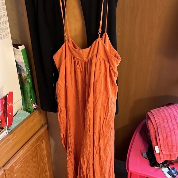 Forever 21 romper lg. never worn. - Picture 4 of 4